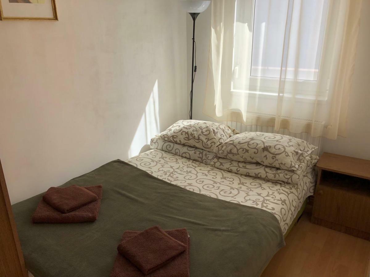Family 2-Rooms Apartment ヘーヴィーズ エクステリア 写真
